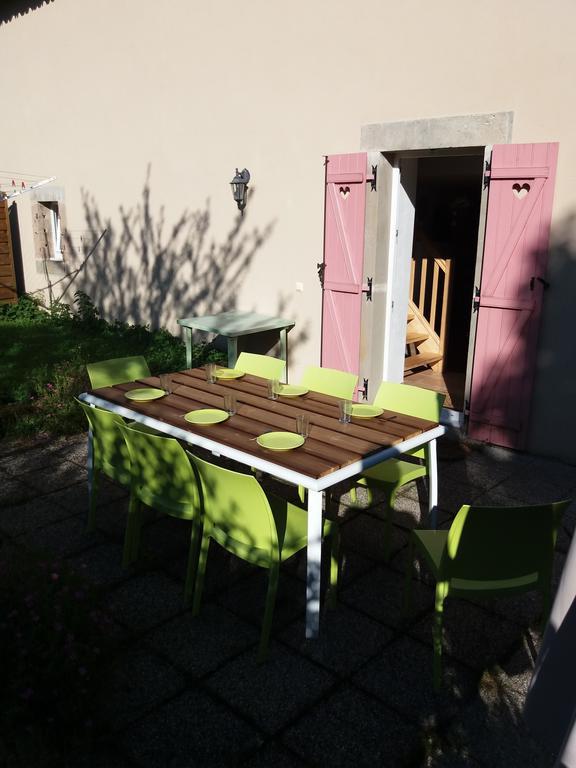 Gite Mentrel Champ-le-Duc Exterior photo